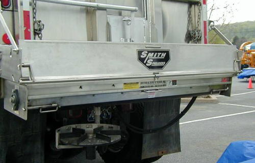 Smith Under Tailgate Spreader